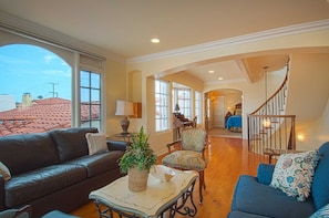 2nd Floor - Living Room