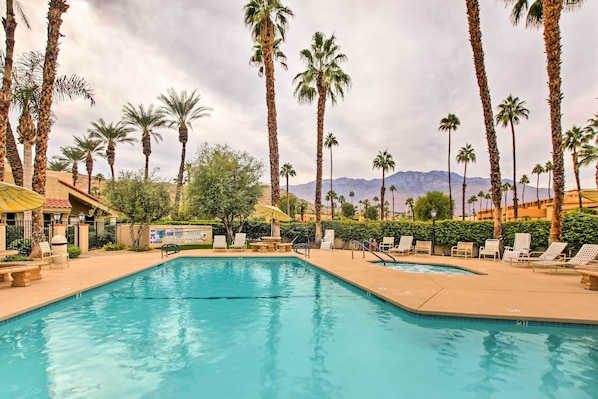 Palm Springs Vacation Rental | 2BR | 2BA | 885 Sq Ft | 1 Step Required for Entry