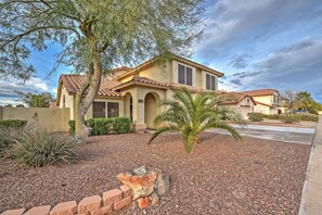 Parking | Garage (2 Vehicles) | Driveway (2 Vehicles) | 2-Story Home