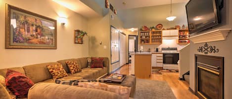 Escape to this peaceful 1-bedroom, 1-bathroom vacation rental condo in Littleton