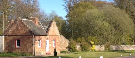 Exterior view of the West Lodge