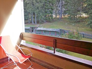 silvana-132-balcony-apartment-rent-Myhome-dolomiti