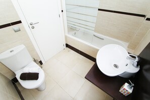 Bain