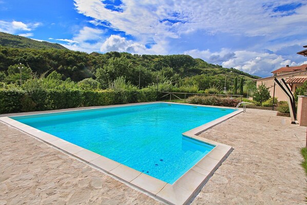 Holiday Home Swimming Pool