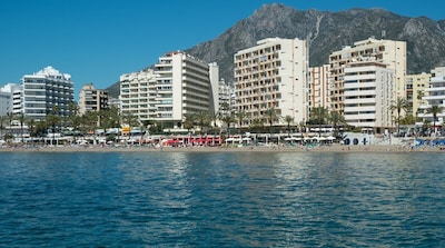 Front sea view apartment on Marbella beach promenade