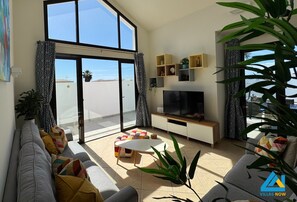 Espace de vie lumineux et spacieux