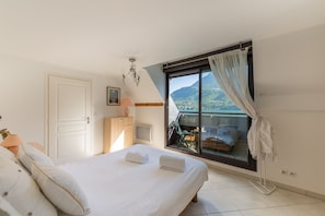 Annecy lake view bedroom - Holiday rental 