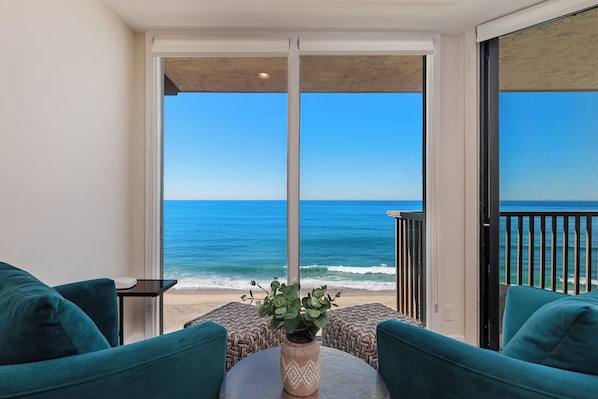 Jaw-dropping views from this top-floor, oceanfront condo in Sola