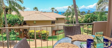 Welcome to your next Maui getaway in D206 at the Eldorado! 