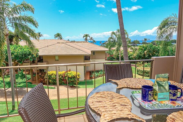 Welcome to your next Maui getaway in D206 at the Eldorado! 