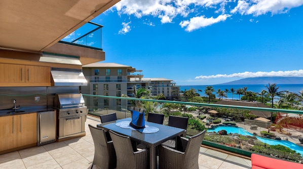 Experience these spectacular frontline ocean views in Konea 501!