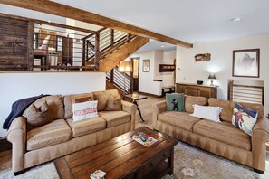 Vail-Point-40-Web_52