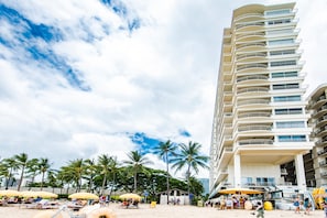 The Waikiki Shore