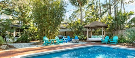 Guiding Light Cottage with Private Saltwater Pool (Optionally Heated)