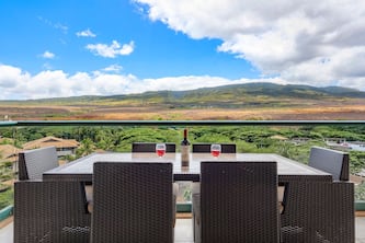 Maui Resort Rentals: Honua Kai Hokulani 730 - Extra Large 1BR w/ 7th Floor Mountain Vistas!