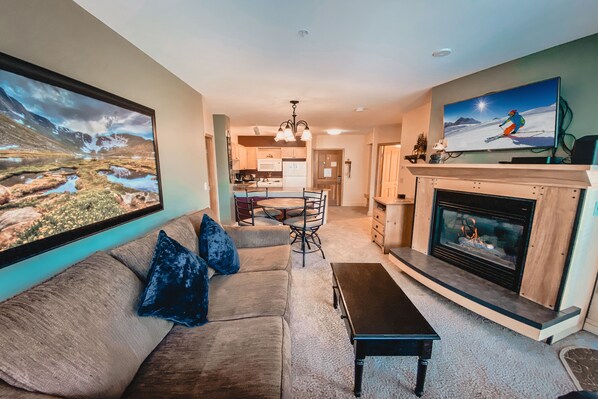 Lovely condo at Silver Mill!