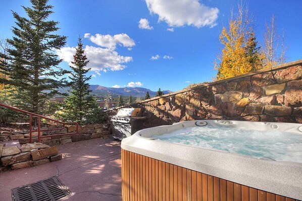 Hot Tub - Placer Ridge Lookout - Breckenridge Vacation Rental