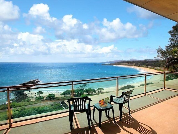 Watch the sun and moon rises over the ocean from Master Lanai