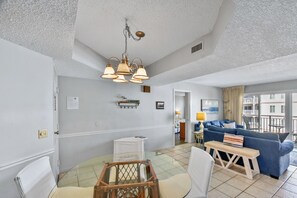 327 Beach Club (3)