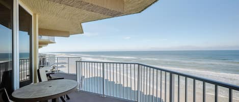 Welcome to Shores Club 807 – The surf is always in sight when you stay at this comfortable condo!