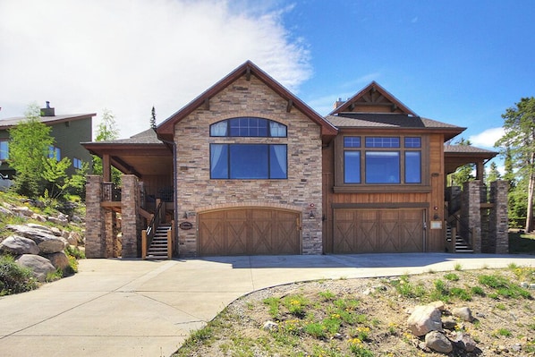 Exterior - Lofty Fox Villa - Breckenridge Vacation Rental