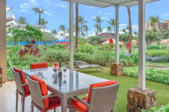 M.R.R. Presents Honua Kai Hokulani 105 – Ground Floor Interior Courtyard 2BR, Steps to Beach/Pools, Large Lawn Area, Partial Ocean Views!