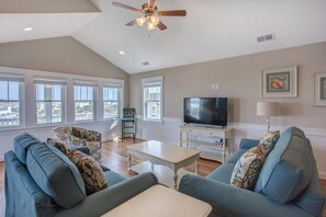 Great Room - Top Level