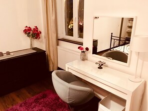 Dressing table and mirror in main bedroom. Hairdryer supplied