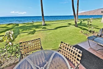 Ma'alaea Surf, Unit A2-1Br Ground Floor Beachfront Condo, AC, Wifi, Kitchen