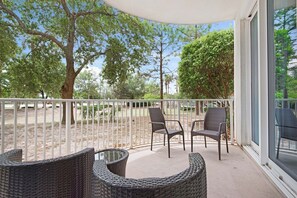Palms Resort #2108 patio