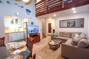 Kihei Sands B9 Living Area - Everything is first rate in this beautiful, oceanfront home.