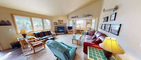 Living Room with Gas Fireplace, Desk, Extra Windows - Living Room with Gas Fireplace, Desk, Extra Windows