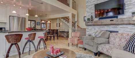 Living Room with a Samsung HD Smart TV, Apple TV and Sonos Soundbar