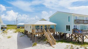 Charming 2 bedroom, 2 bath beachfront cottage