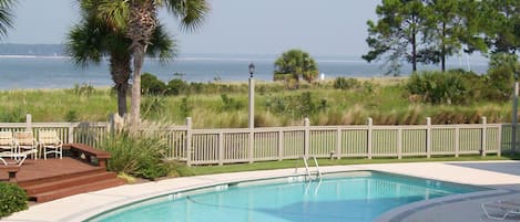 Beach Front Pool measures 20&#39; x 40&#39;