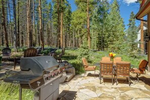 Backyard: Hot tub, gas grill, hammock, dining area