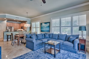 Living Room - Enough room for the entire family!