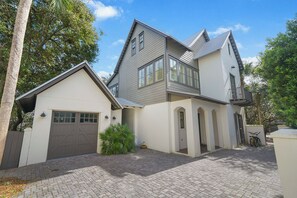 Dream Weaver - Blue Mountain Beach Vacation Rental House with Private Pool and Beach View on 30A - Five Star Properties Destin/30A