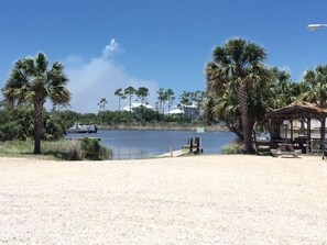 The Cove - The Cove offers a boat launch for owners and guests. Prearrange your plans to bring a boat when booking your reservations.