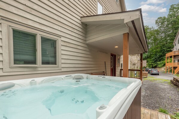 Bain à remous extérieur