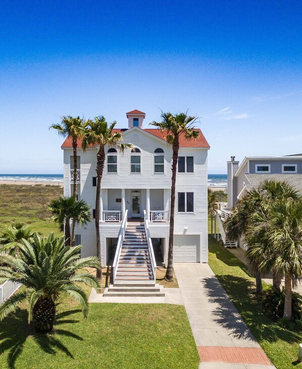 Breakers Pointe