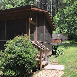 Broadwing Cedar Cabin