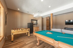 Spielezimmer