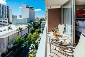Enjoying your Wine While Relaxing on the Lanai - Enjoying your Wine While Relaxing on the Lanai