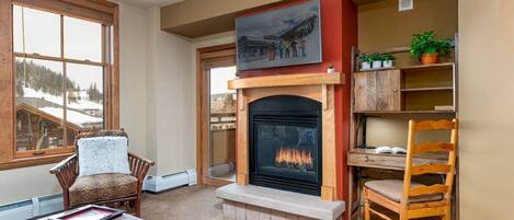 Wonderful slope views right from your living room at Zephyr Mountain Lodge 2215