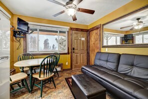 Living Room/Dining Area