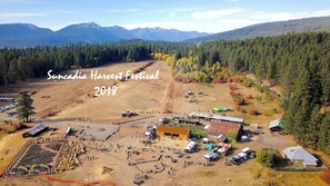 Whispering Pines - VR 365 - Suncadia Harvest Festival