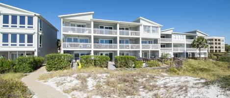 Sea Haunts back of townhomes from beach side