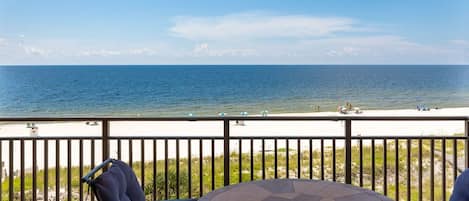 Private Beachfront Balcony