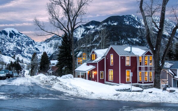 Exterior of Miles High with Views of the Mountains in Telluride